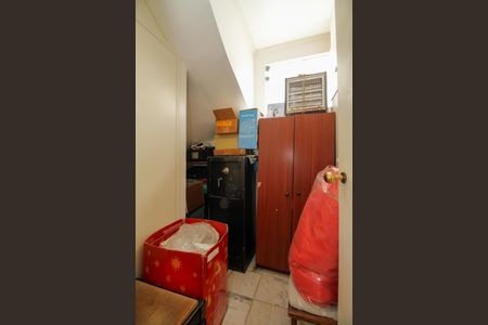 Apartamento à venda com 245m², 2 quartos e 2 vagas Apartamento à venda com 245m², 2 quartos e 2 vagasDepósito