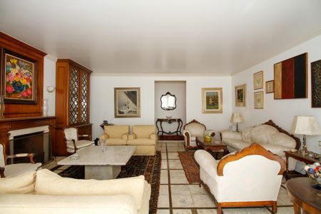 Apartamento à venda com 245m², 2 quartos e 2 vagas Apartamento à venda com 245m², 2 quartos e 2 vagasSala de Estar