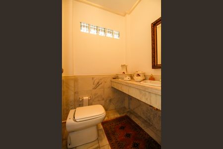 Apartamento à venda com 245m², 2 quartos e 2 vagas Apartamento à venda com 245m², 2 quartos e 2 vagasLavabo