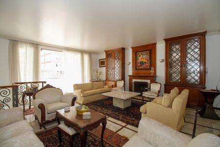 Apartamento à venda com 245m², 2 quartos e 2 vagas Apartamento à venda com 245m², 2 quartos e 2 vagasSala de Estar