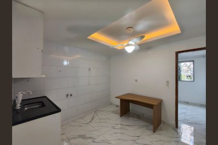 Sala / Cozinha de casa de condomínio para alugar com 1 quarto, 45m² em Anil, Rio de Janeiro