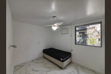 Quarto de casa de condomínio para alugar com 1 quarto, 45m² em Anil, Rio de Janeiro