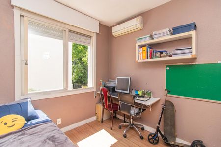 Quarto 1 de apartamento à venda com 2 quartos, 57m² em Tristeza, Porto Alegre