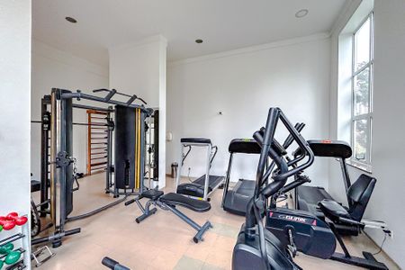 Apartamento para alugar com 67m², 2 quartos e 2 vagasÁrea comum - Academia