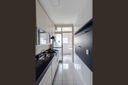 Apartamento para alugar com 67m², 2 quartos e 2 vagasCozinha