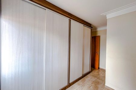 Apartamento para alugar com 67m², 2 quartos e 2 vagasSuíte