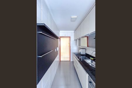 Apartamento para alugar com 67m², 2 quartos e 2 vagasCozinha