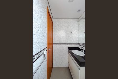 Apartamento para alugar com 67m², 2 quartos e 2 vagasBanheiro