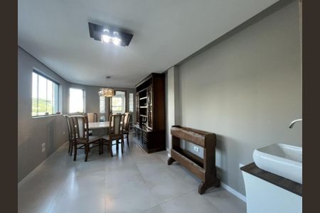 Casa à venda com 221m², 3 quartos e 1 vagaFoto 09