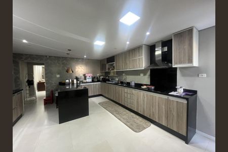 Casa à venda com 221m², 3 quartos e 1 vagaFoto 06