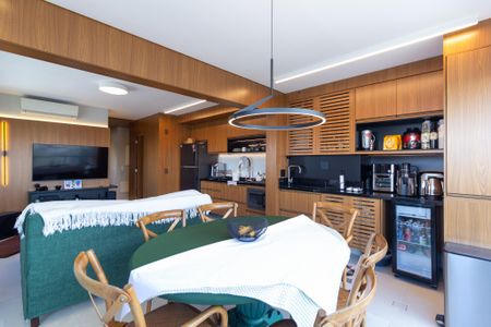 Apartamento para alugar com 65m², 2 quartos e 1 vaga Apartamento para alugar com 65m², 2 quartos e 1 vagaSala/Cozinha