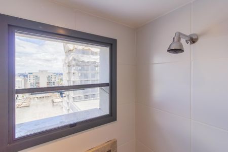 Apartamento para alugar com 65m², 2 quartos e 1 vaga Apartamento para alugar com 65m², 2 quartos e 1 vagaBanheiro da Suíte 1