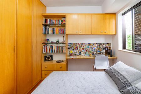 Apartamento à venda com 78m², 3 quartos e 2 vagasQuarto 2