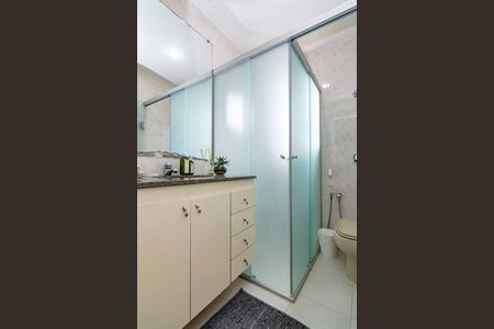 Apartamento à venda com 78m², 3 quartos e 2 vagasBanheiro Social