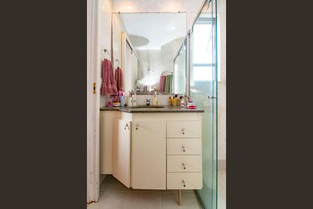 Apartamento à venda com 78m², 3 quartos e 2 vagasBanheiro da Suíte