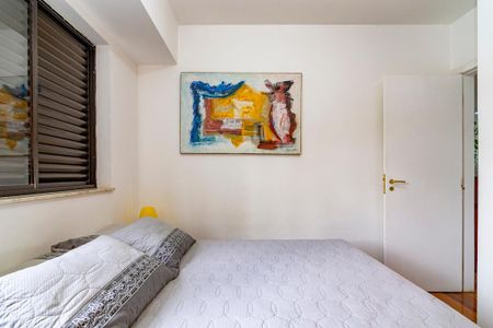 Apartamento à venda com 78m², 3 quartos e 2 vagasQuarto 2