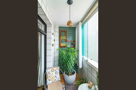 Apartamento à venda com 78m², 3 quartos e 2 vagasVaranda