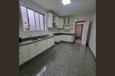 Apartamento para alugar com 4 quartos, 178m² em Coracao de Jesus, Belo Horizonte