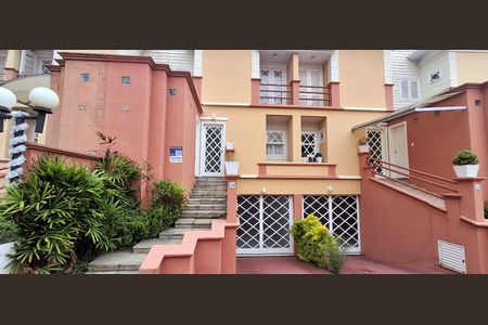 Casa à venda com 264m², 3 quartos e 4 vagasFachada 