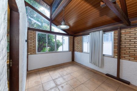 SALA de casa para alugar com 4 quartos, 230m² em Alto Barroca, Belo Horizonte