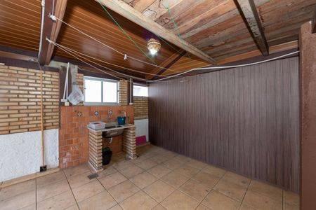 Casa para alugar com 230m², 4 quartos e 2 vagas Casa para alugar com 230m², 4 quartos e 2 vagasAREA DE SERVICO