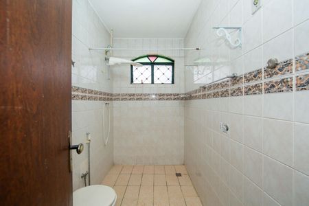 Casa para alugar com 230m², 4 quartos e 2 vagas Casa para alugar com 230m², 4 quartos e 2 vagasBANHEIRO2