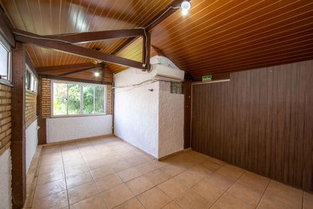 Casa para alugar com 230m², 4 quartos e 2 vagas Casa para alugar com 230m², 4 quartos e 2 vagasQUARTO4