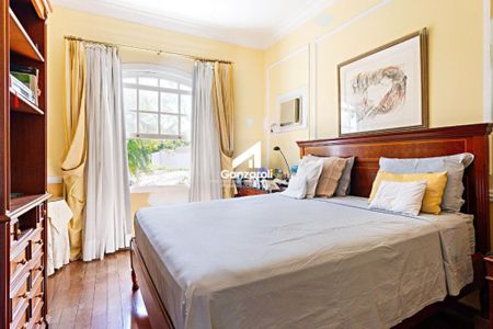 Casa à venda com 3 quartos, 210m² em Vila Nova Conceição, São Paulo