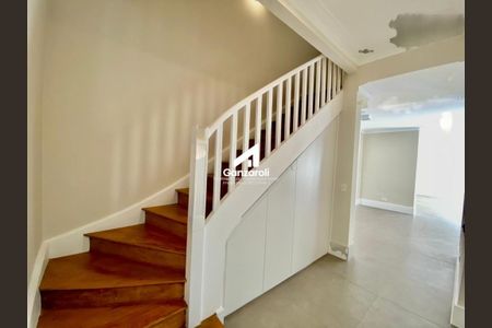 Casa à venda com 360m², 3 quartos e 4 vagas