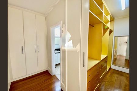 Casa à venda com 360m², 3 quartos e 4 vagas