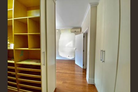 Casa à venda com 360m², 3 quartos e 4 vagas