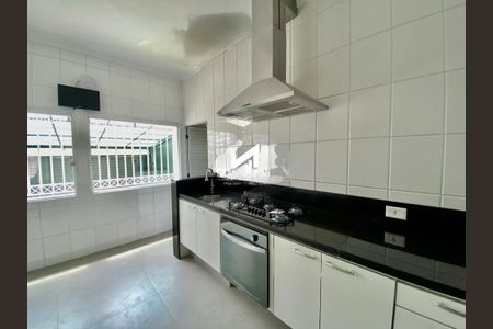 Casa à venda com 360m², 3 quartos e 4 vagas