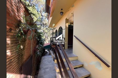 Casa à venda com 280m², 3 quartos e 2 vagas
