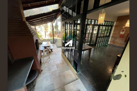 Casa à venda com 280m², 3 quartos e 2 vagas