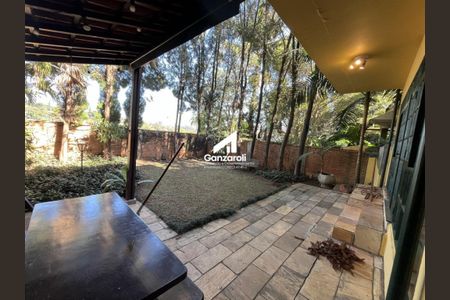 Casa à venda com 280m², 3 quartos e 2 vagas