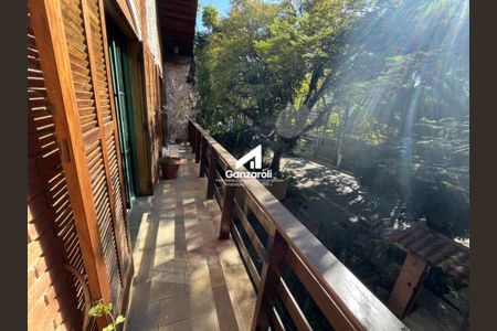 Casa à venda com 280m², 3 quartos e 2 vagas