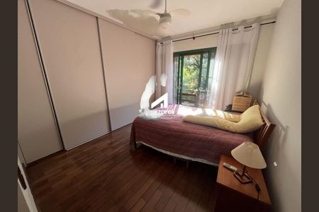 Casa à venda com 280m², 3 quartos e 2 vagas