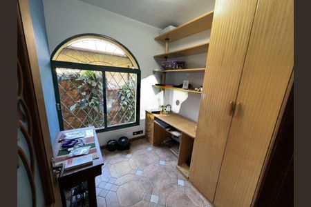 Casa à venda com 280m², 3 quartos e 2 vagas