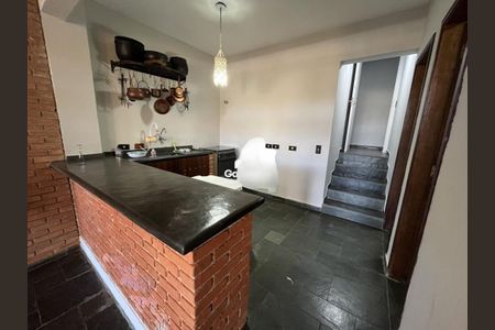 Casa à venda com 280m², 3 quartos e 2 vagas