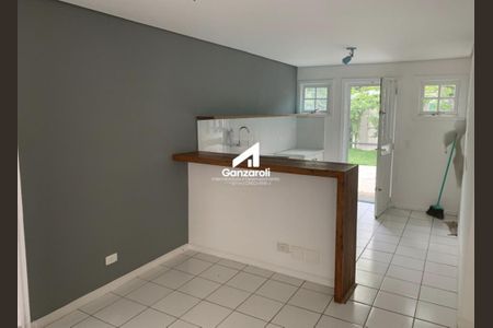 Casa à venda com 3 quartos, 220m² em Jardim Paulistano, São Paulo