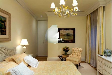 Casa à venda com 5 quartos, 735m² em Jardim Europa, São Paulo