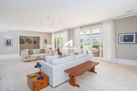 Casa à venda com 4 quartos, 1057m² em Cidade Jardim, São Paulo