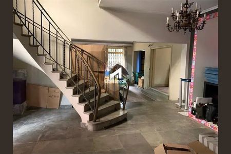 Casa à venda com 5 quartos, 400m² em Morumbi, São Paulo