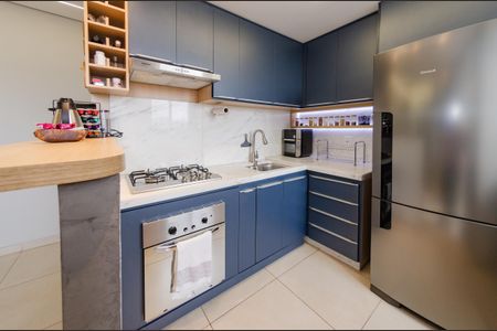 Apartamento à venda com 58m², 2 quartos e 2 vagasCozinha