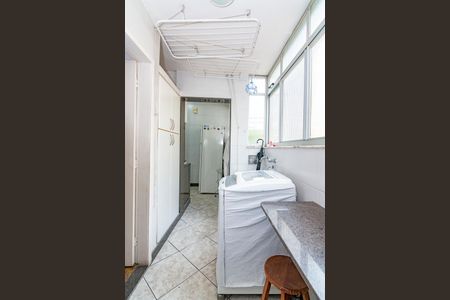 Apartamento à venda com 115m², 4 quartos e 1 vagaÁrea de Serviço