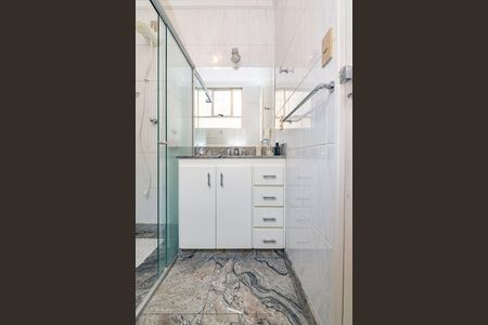 Apartamento à venda com 115m², 4 quartos e 1 vagaBanheiro da Suíte