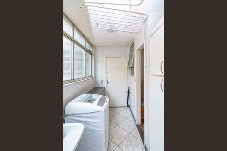 Apartamento à venda com 115m², 4 quartos e 1 vagaÁrea de Serviço