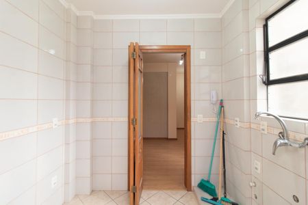 Apartamento à venda com 43m², 1 quarto e sem vagaCozinha e Área de Serviço