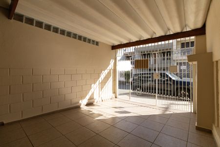 Casa para alugar com 150m², 2 quartos e 1 vaga Casa para alugar com 150m², 2 quartos e 1 vagaGaragem