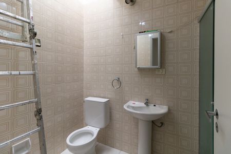 Casa para alugar com 150m², 2 quartos e 1 vaga Casa para alugar com 150m², 2 quartos e 1 vagaBanheiro